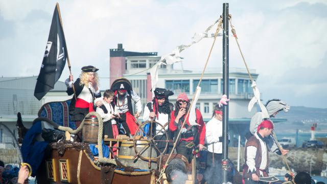 Les Gras de Douarnenez, défilé de carnaval du dimanche