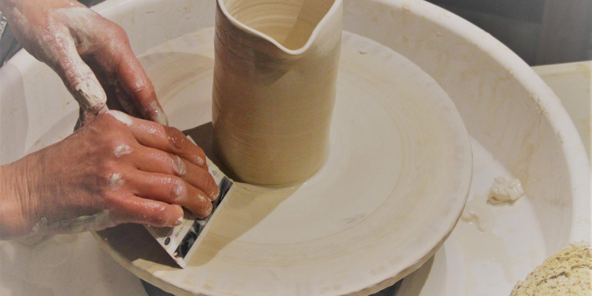 Tournassage d'une céramique