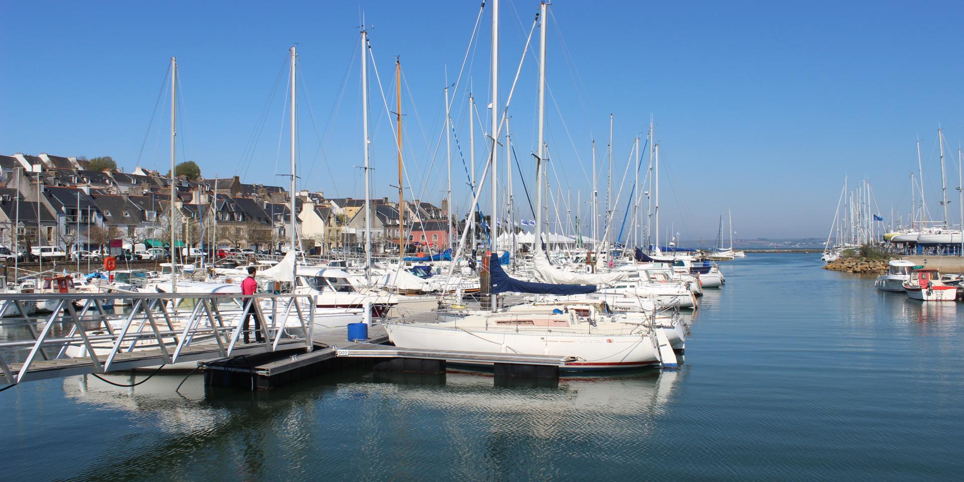 Port De Plaisance Tréboul pour espace pro OT de Douarnenez